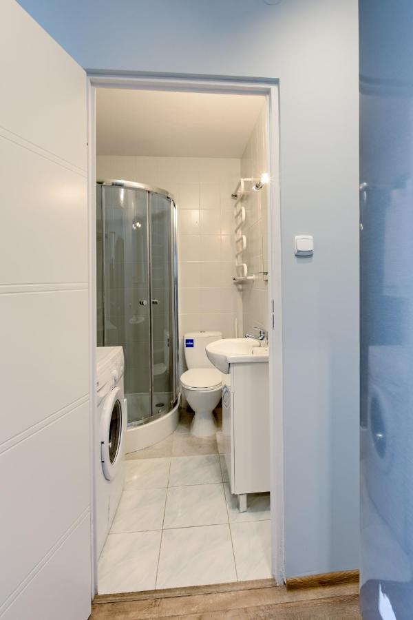 Krzywon 8 Rooms Warsaw Exterior photo